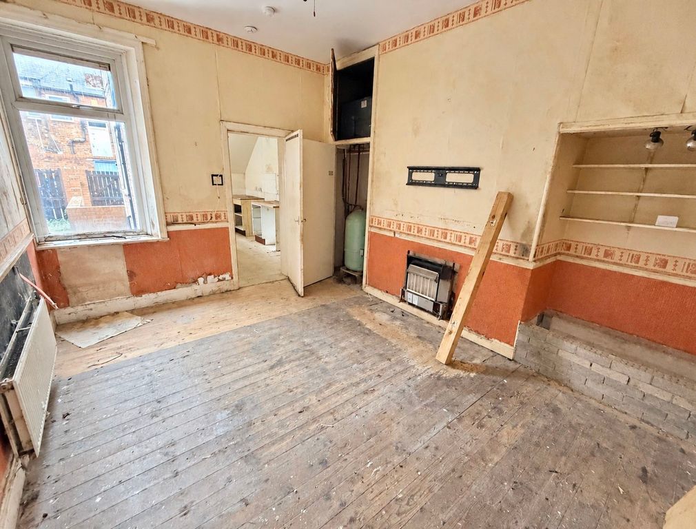 Property photo 2 of 6