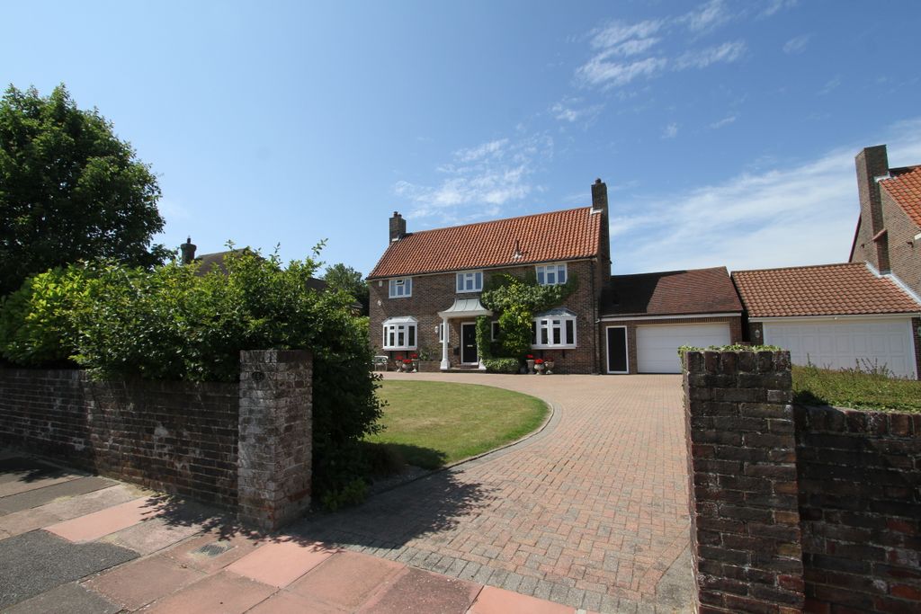 Property photo 1 of 25