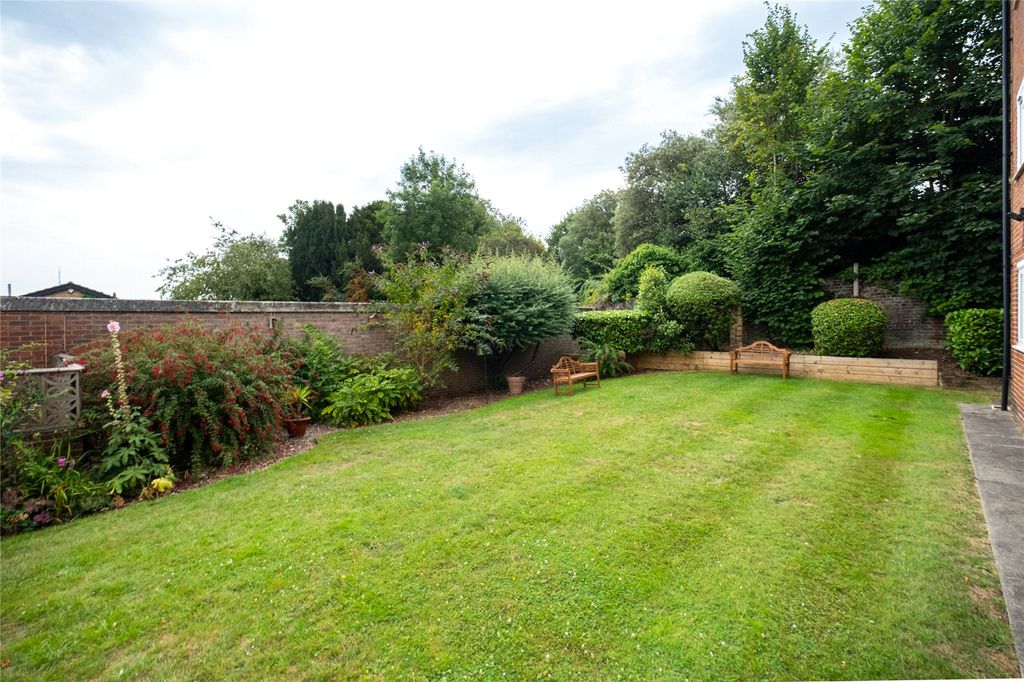 Property photo 3 of 9 Picture No. 15