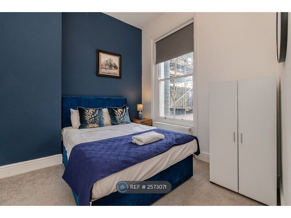 Property photo 1 of 25