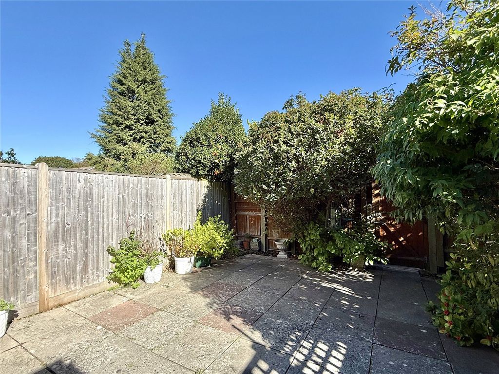 Property photo 3 of 18 Picture No. 27