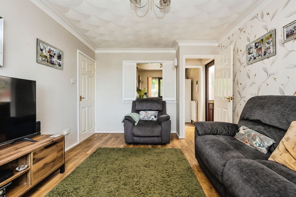 Property photo 3 of 14