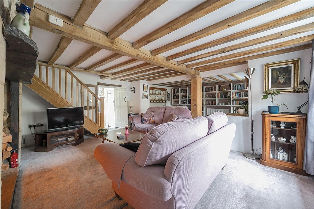 Property photo 2 of 23 Sitting Room