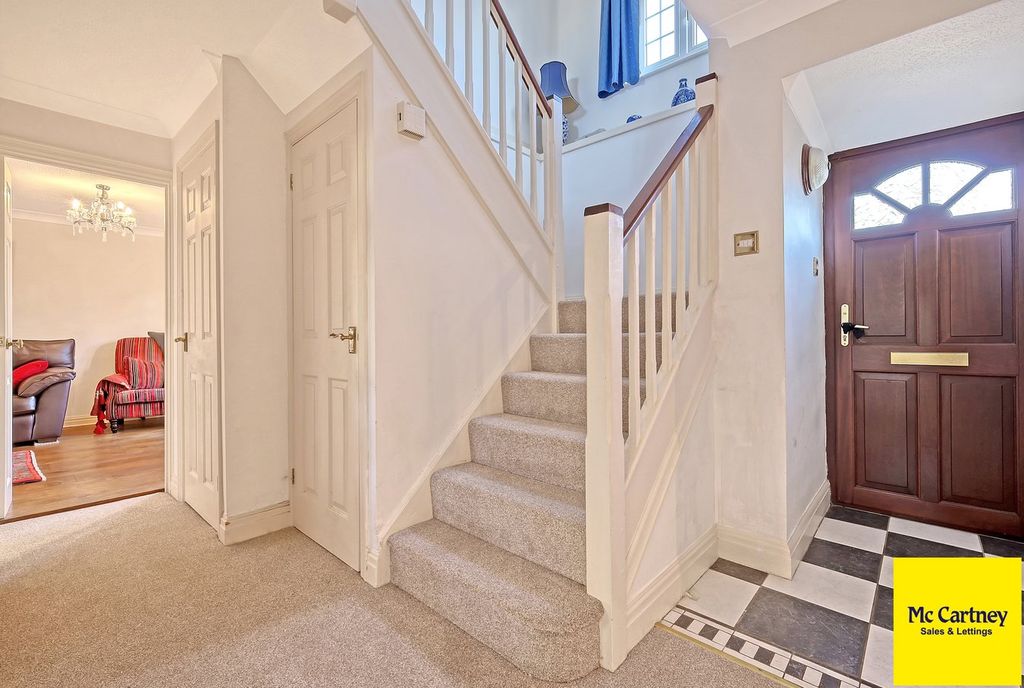 Property photo 2 of 30