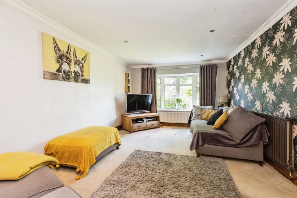 Property photo 2 of 15