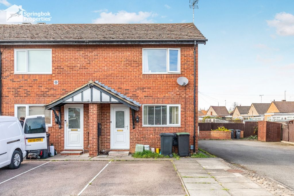 Property photo 1 of 11 Front View