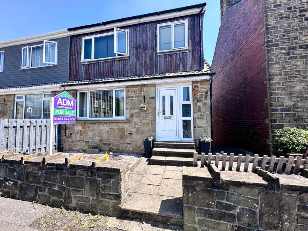 Property photo 1 of 18 Externally
