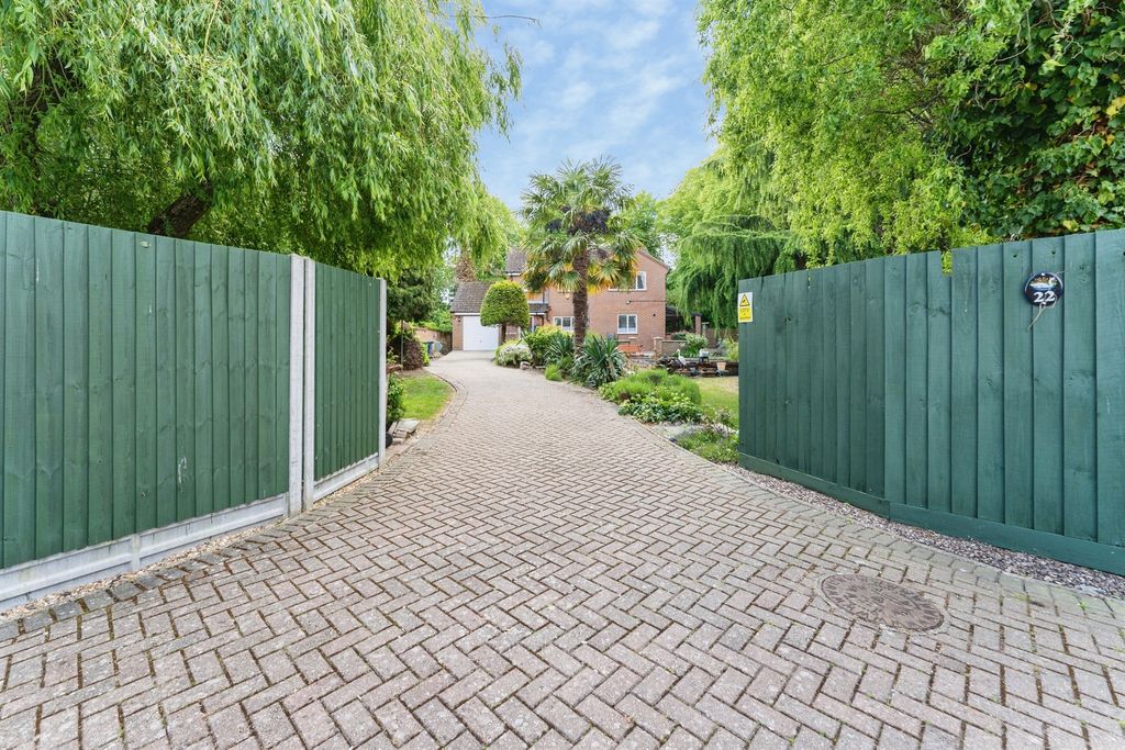 Additional image 4 of 3 bed detached house for saleWaterside Gardens, March PE15