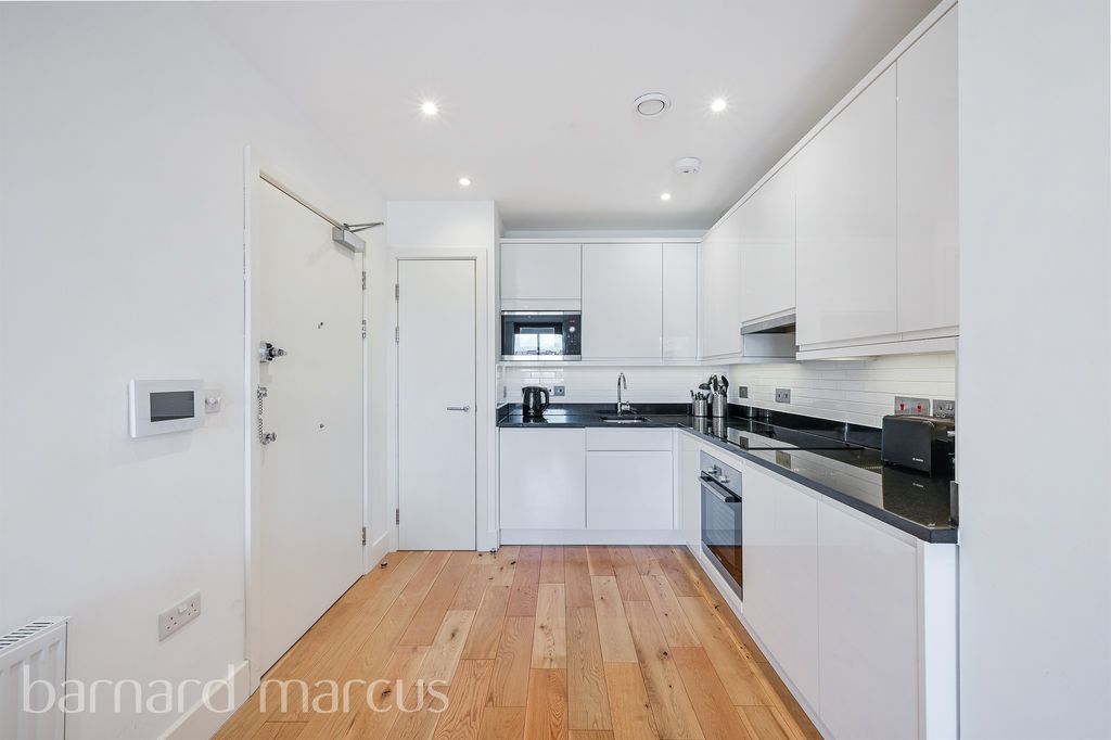 Property photo 2 of 9