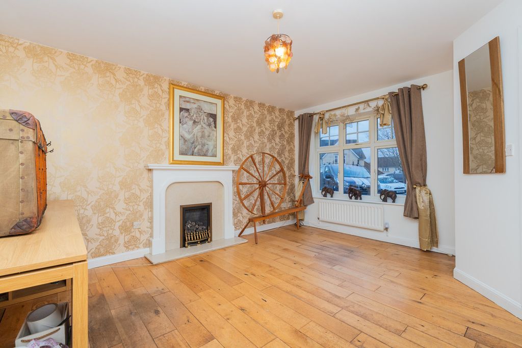 Property photo 3 of 24