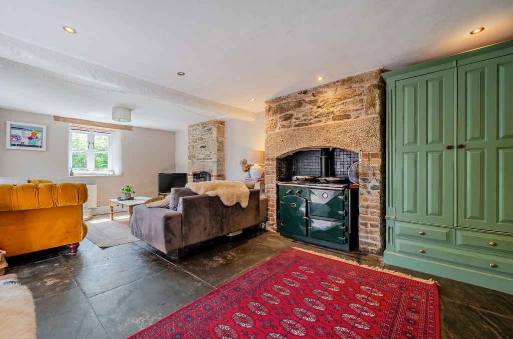 Property photo 2 of 22 1480220-12-6A3d2d...
