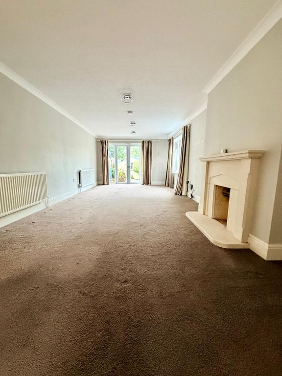 Property photo 3 of 25