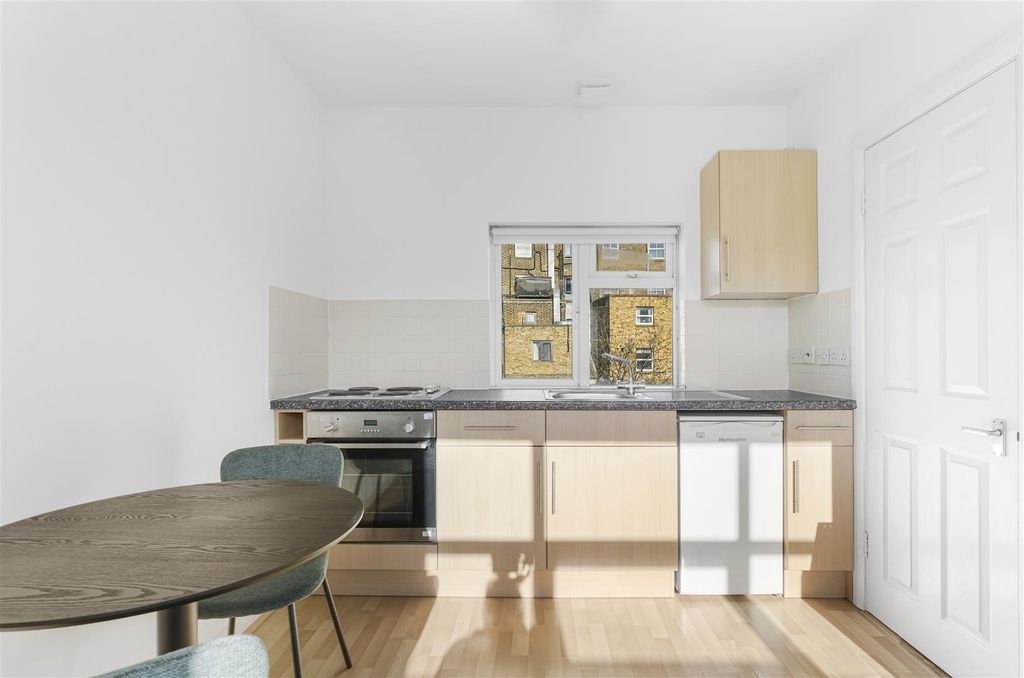 Property photo 3 of 8 _Akp9364.Jpg