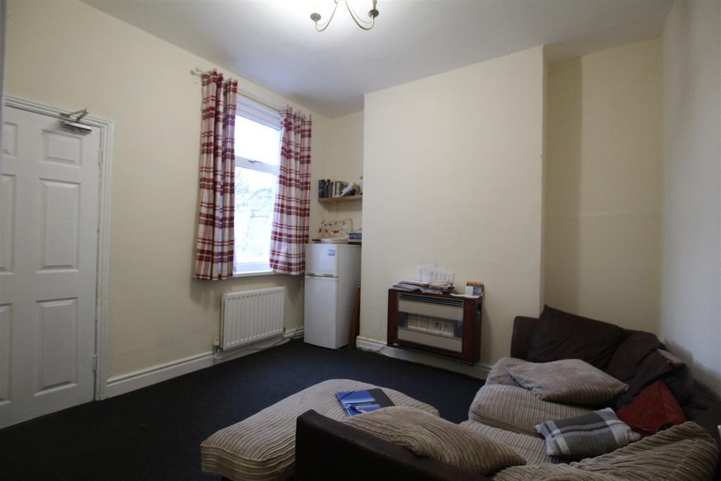 Property photo 3 of 11 3.Jpg