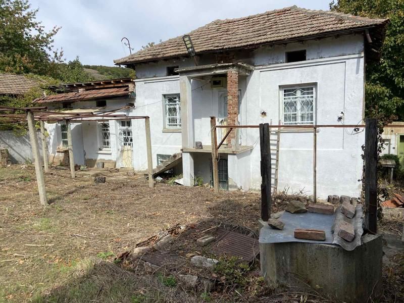 Property photo 1 of 5