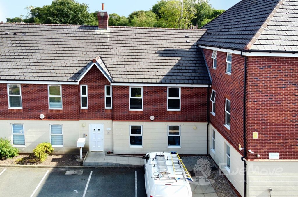 Property photo 1 of 13 16