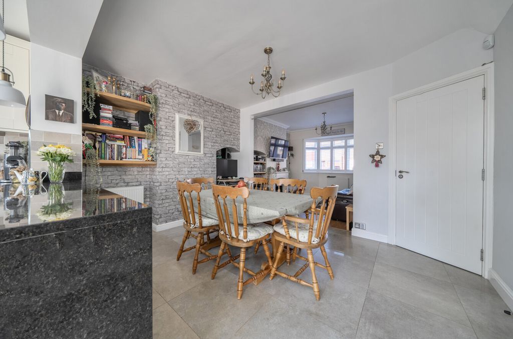 Property photo 3 of 23 1422454-16-69Bc31...