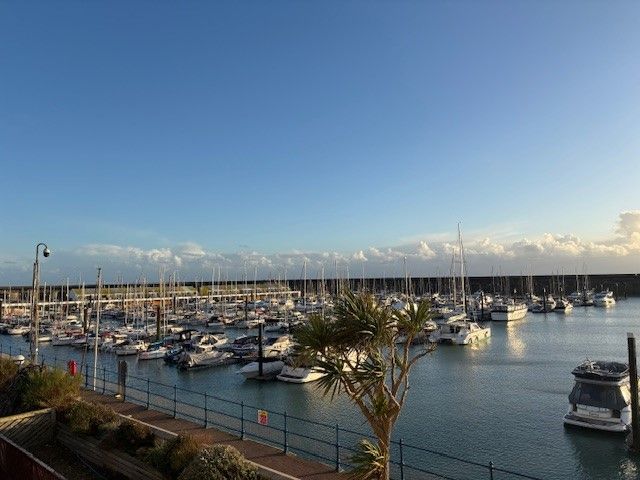 Property photo 3 of 13