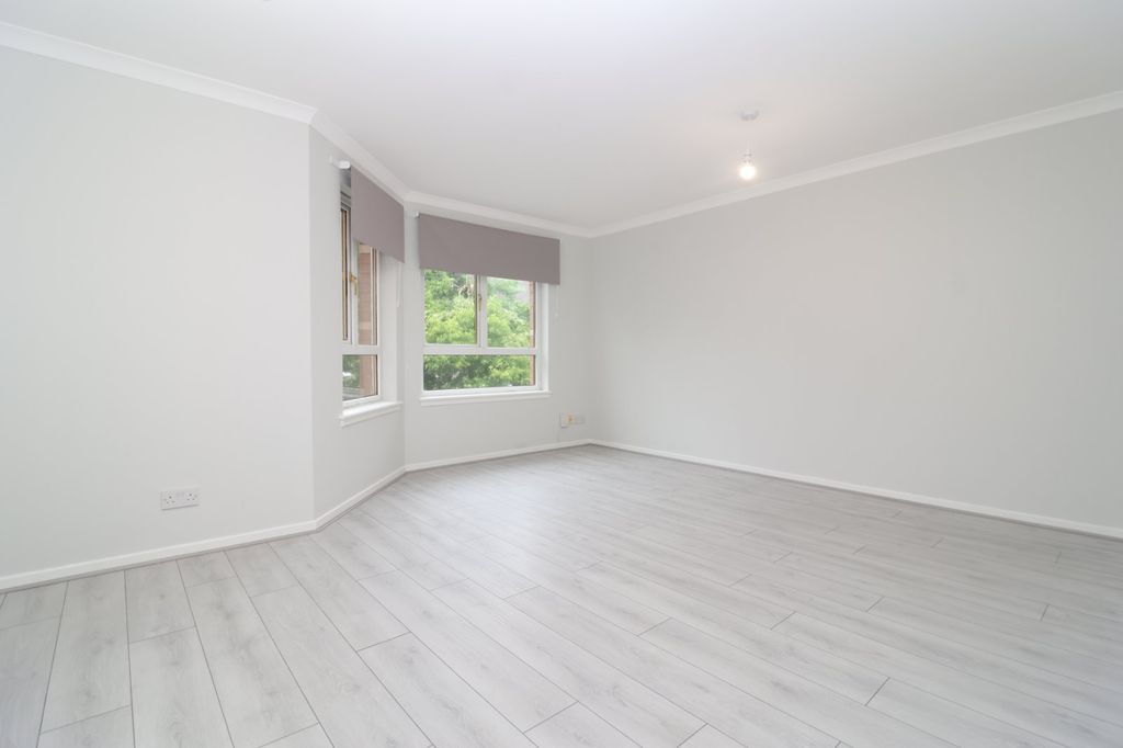 Property photo 2 of 12 Picture No. 02