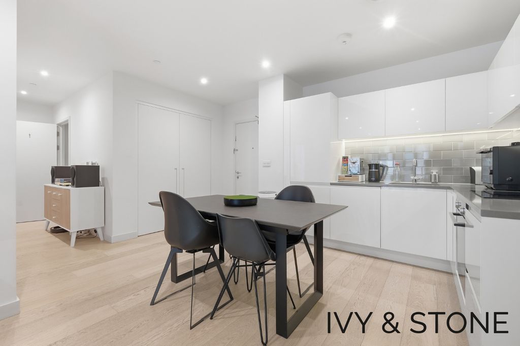 Property photo 3 of 27 5059102