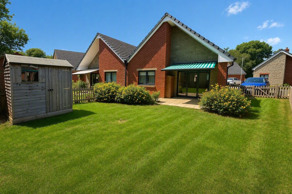 Property photo 2 of 16