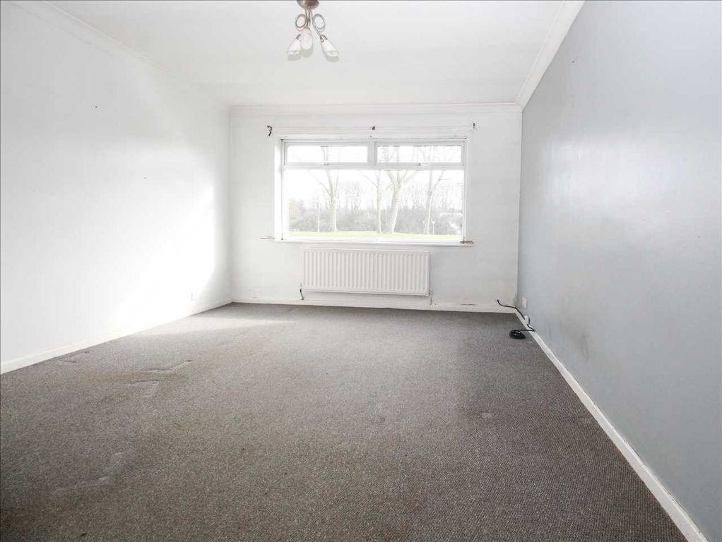 Property photo 2 of 7 Living Room