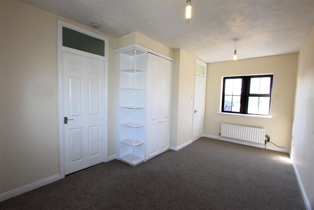 Property photo 3 of 9 3.Jpg