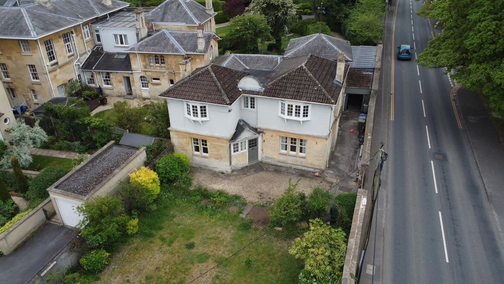 Property photo 1 of 26 2.Jpg