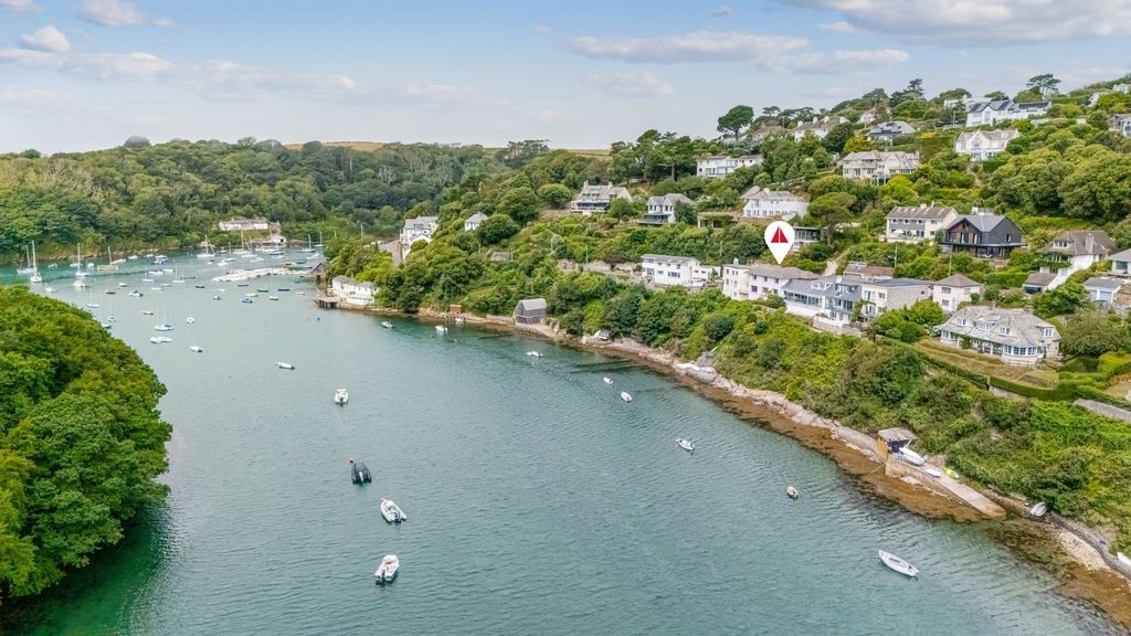 Property photo 1 of 21 A22 Pinned