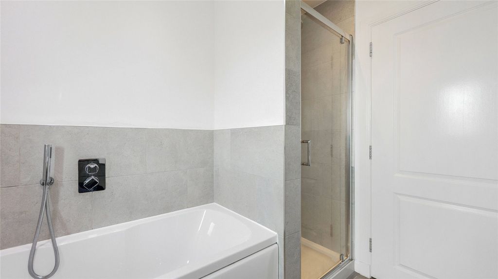 Additional image 24 of 5 bed detached house for saleBeech Path, East Calder, Livingston, West Lothian EH53