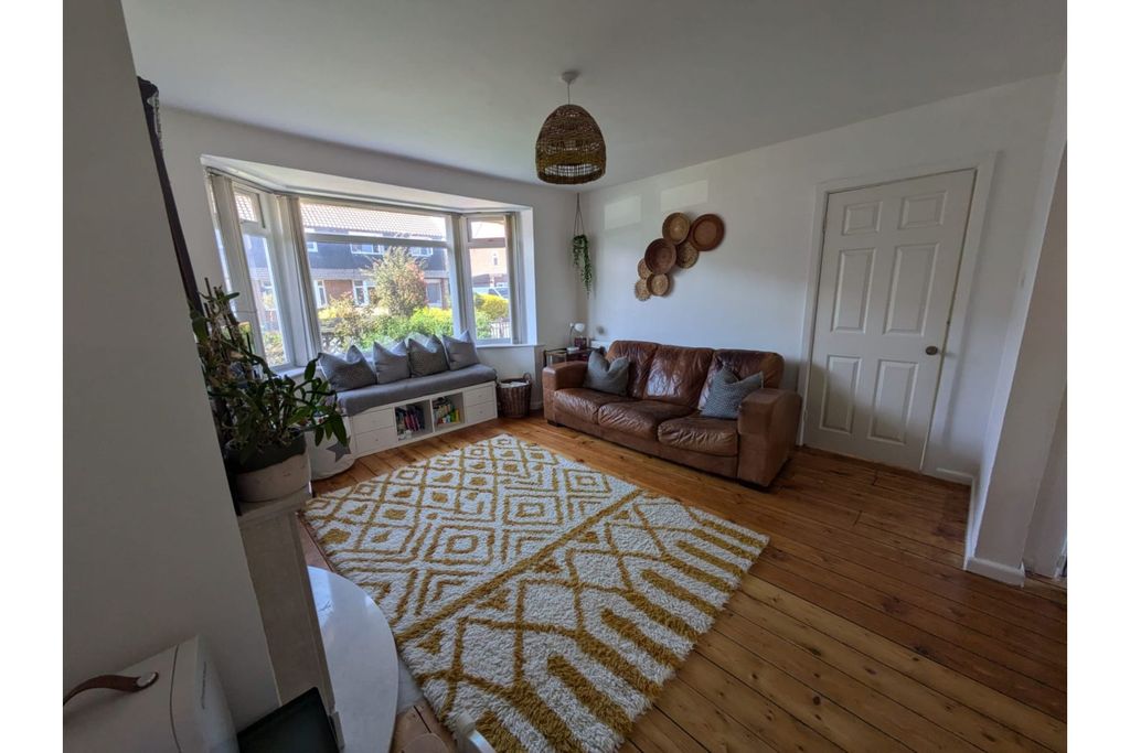Property photo 2 of 19 Living Room