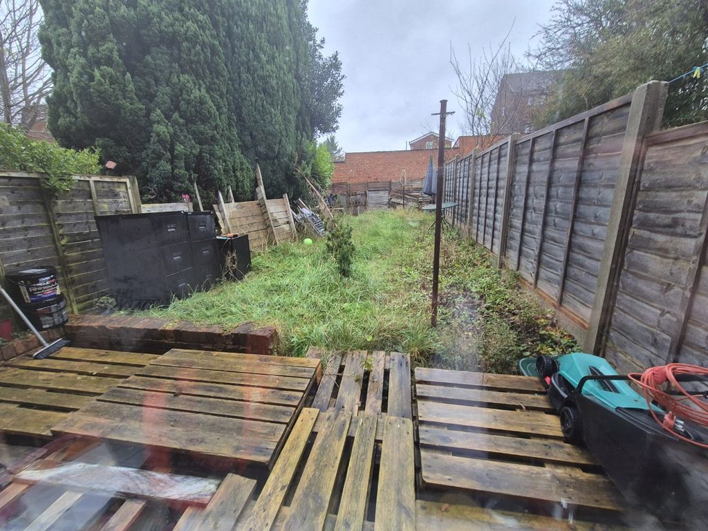 Additional image 6 of 12 bed end terrace house for saleTurners Road North, Luton LU2