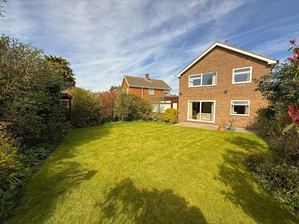Property photo 2 of 29