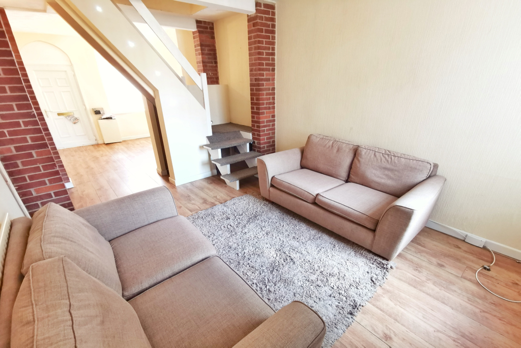 Property photo 2 of 8 Open Plan Living/Din