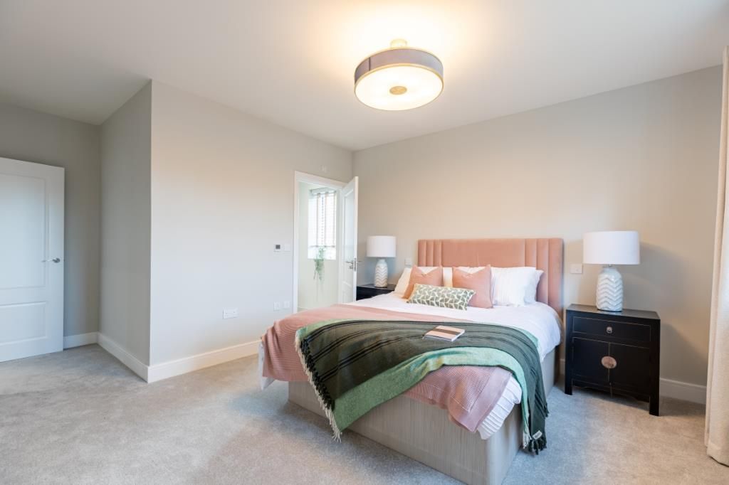 Property photo 3 of 12 Bedroom