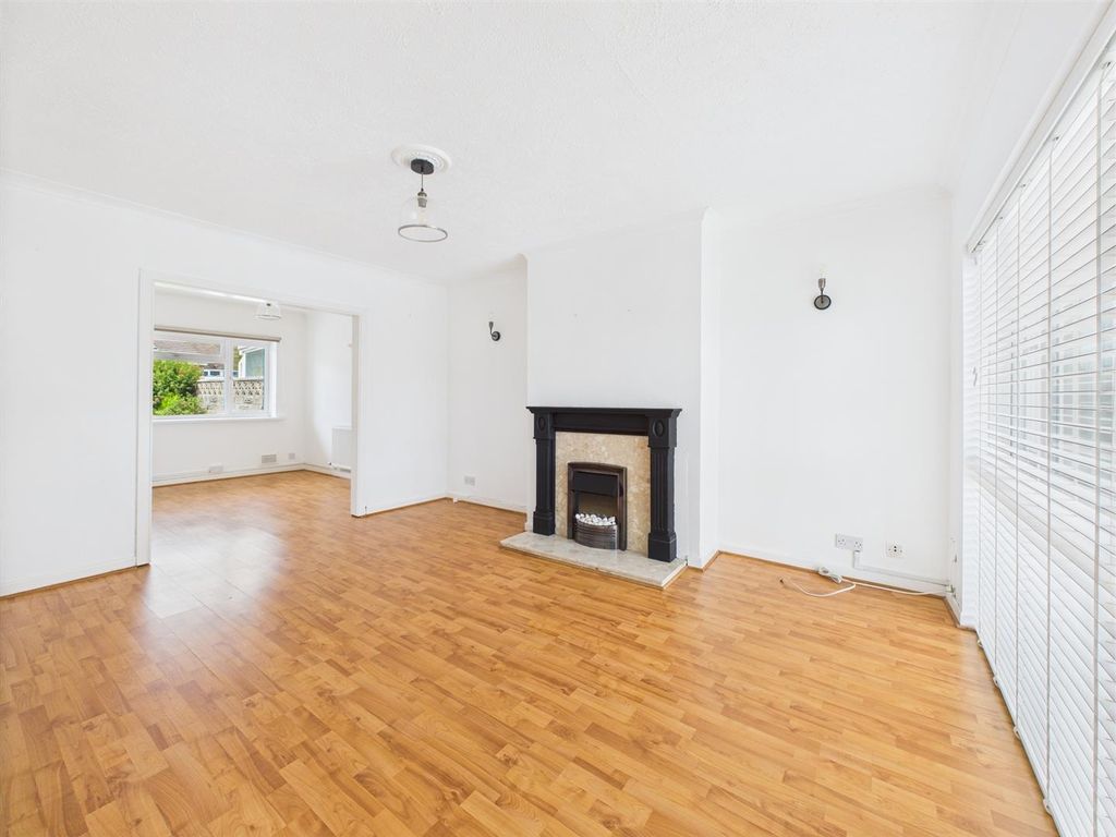 Property photo 2 of 20 Cam02295G0-Pr0253-Still013.Jpg