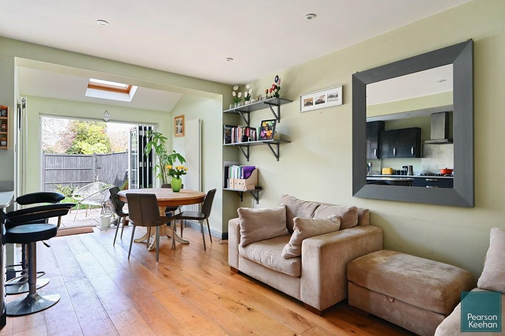 Property photo 1 of 31 House 2, 125 New Church Road, Bn3 (9).Jpg