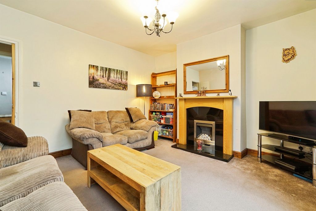 Property photo 2 of 24