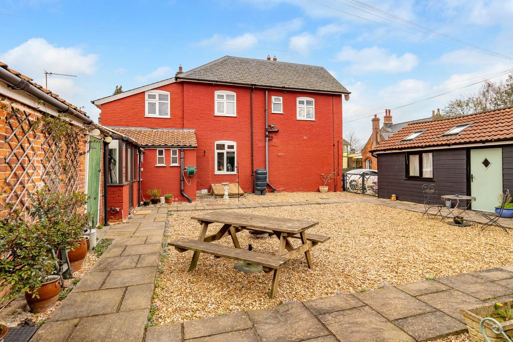 Property photo 2 of 34 4788822