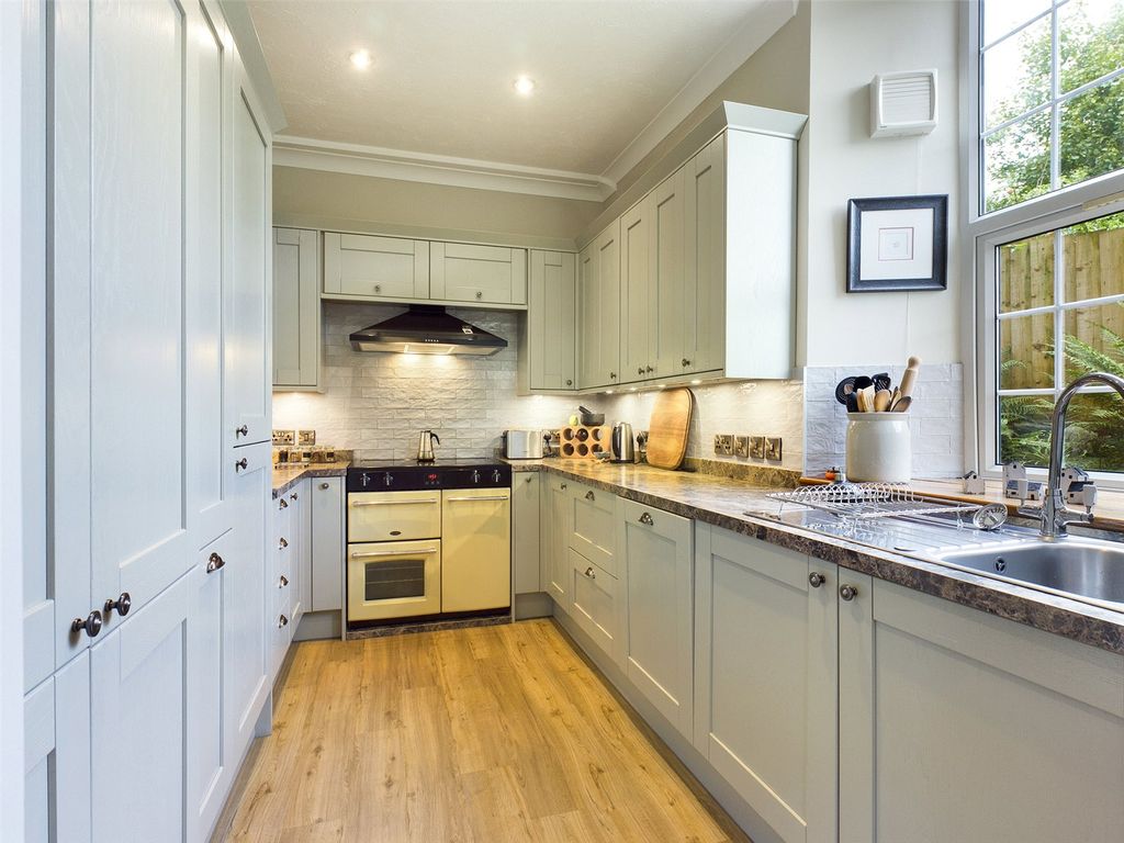 Property photo 3 of 17 Picture No. 18