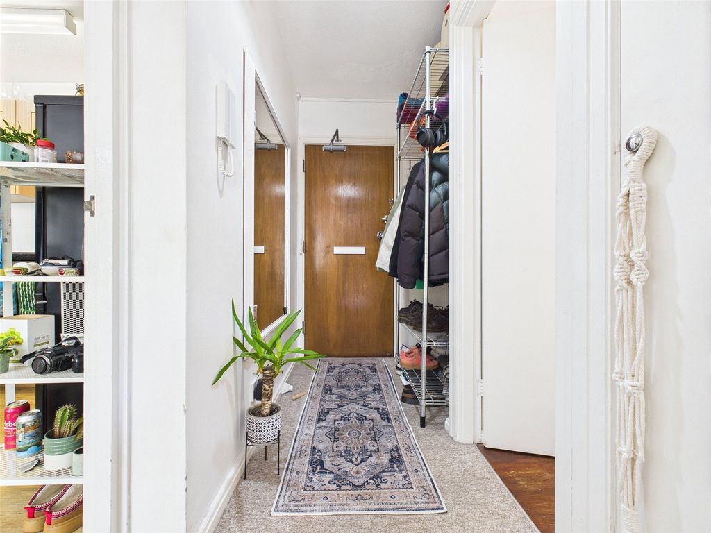 Property photo 3 of 12 Hallway