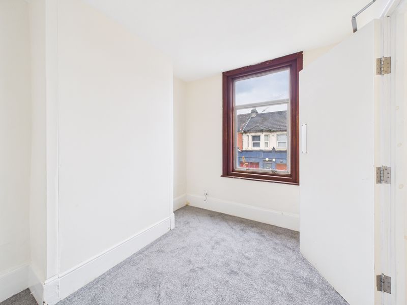 Property photo 3 of 9 Photo 1