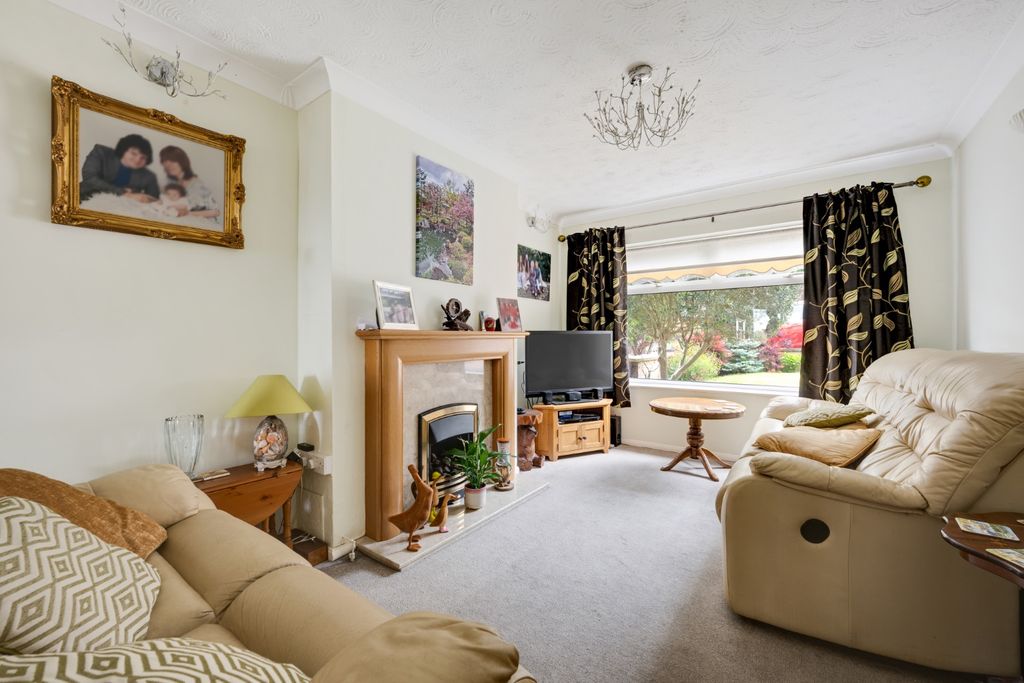 Property photo 2 of 19 4877363
