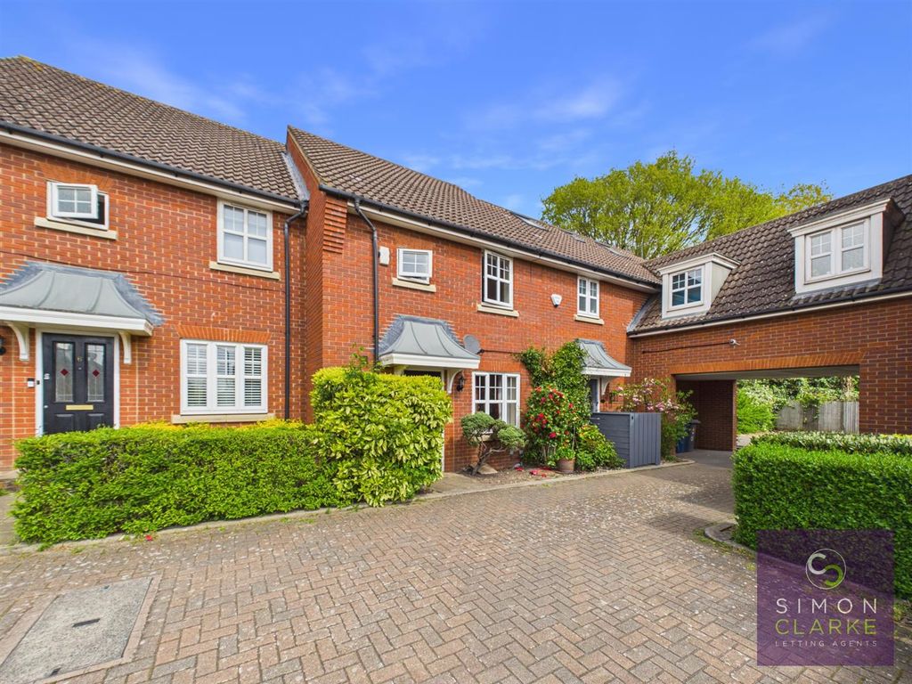 Property photo 3 of 16 Cam05425G0-Pr0113-Still023.Jpg