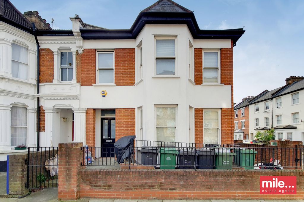 Property photo 2 of 9