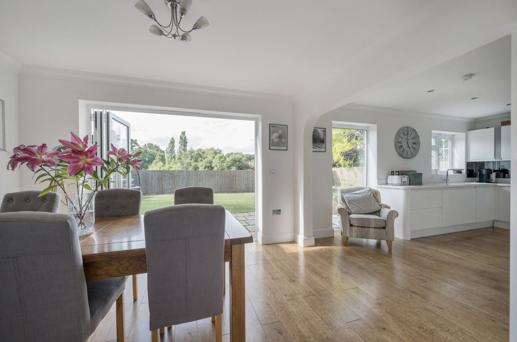 Property photo 2 of 22 1307203-18-684B09...