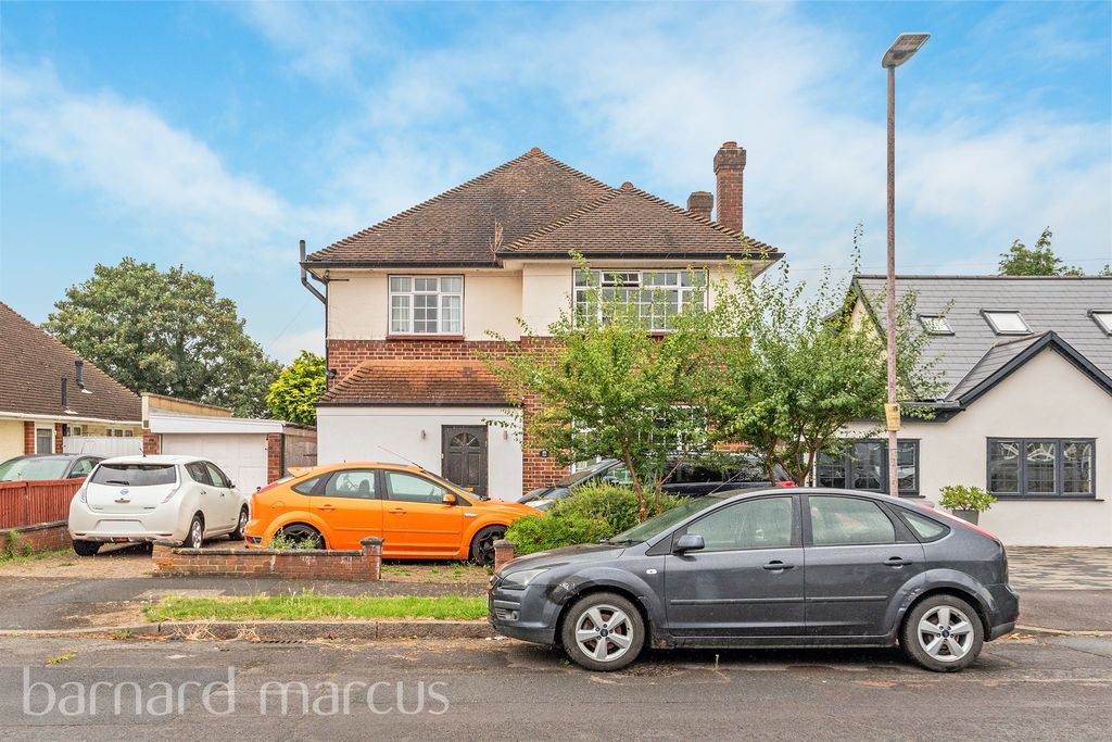 Property photo 1 of 12
