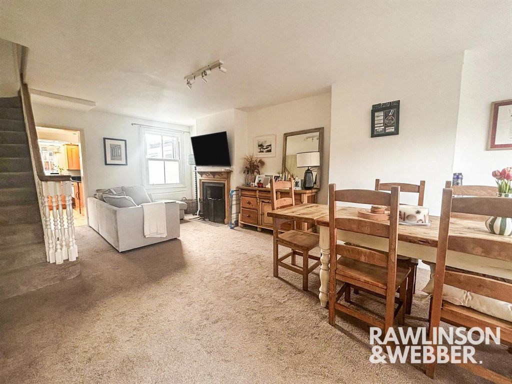 Property photo 2 of 10 7728B980-7Cb9-4F22-B900-38E38d8911Af.Jpg