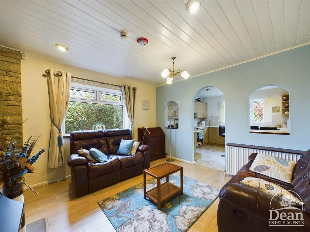 Property photo 3 of 24