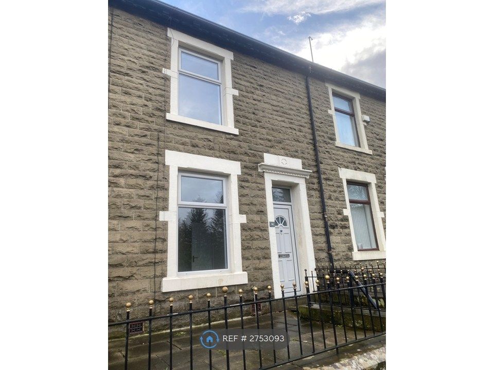 Property photo 1 of 35